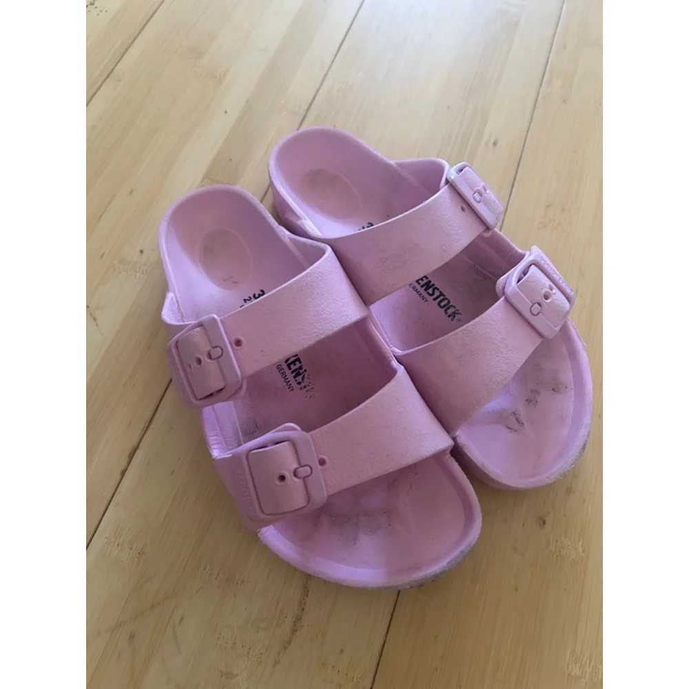 Birkenstock waterproof pink size 33